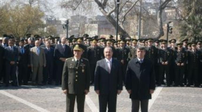 '12 Şubat Maraşlı'nın d&uuml;ğ&uuml;n&uuml;, 5 Nisan da bayramıdır'