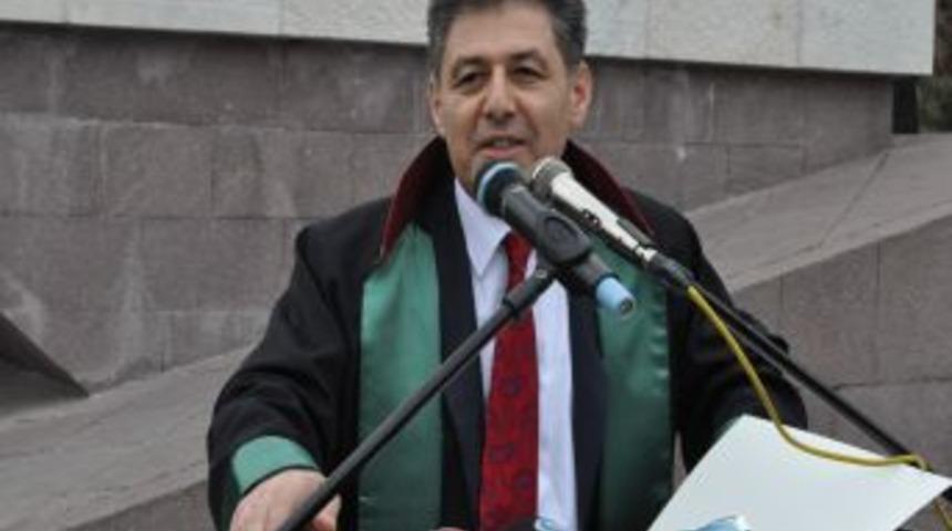 &Ouml;ztekin: 12 Eyl&uuml;l'le hesaplaşılacaksa Y&Ouml;K ve HSYK ile hesaplaşılsın