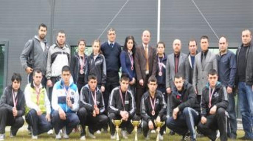 Muay thai şampiyonasında Kayserili sporcular 5 altın madalya kazandı