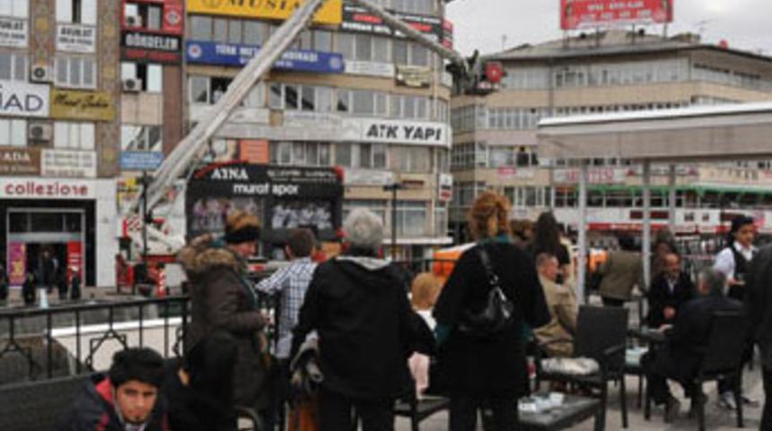 İntihar şov manzaralı &ccedil;ay bah&ccedil;esi