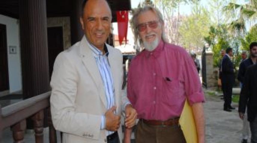 Alman heykeltraş: Side'nin geleceğini arkeolojik zenginliği belirleyecek