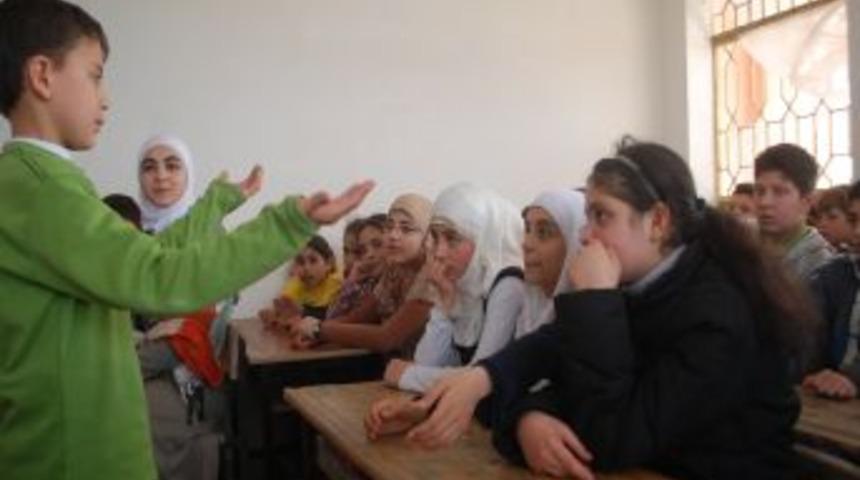 Suriyeli &ccedil;ocuklar yaşananları tiyatro ile sergileyecek