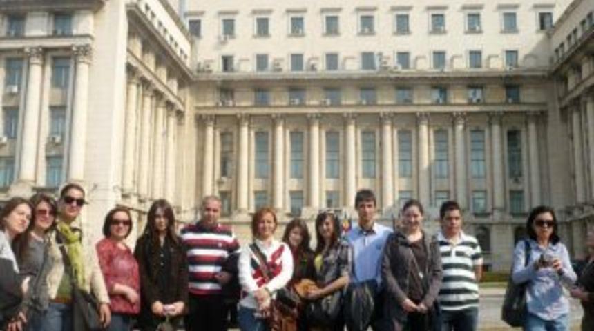 D&ouml;rt&ccedil;elik METEM ekibi, tekstil projesi i&ccedil;in Avrupa&rsquo;yı geziyor