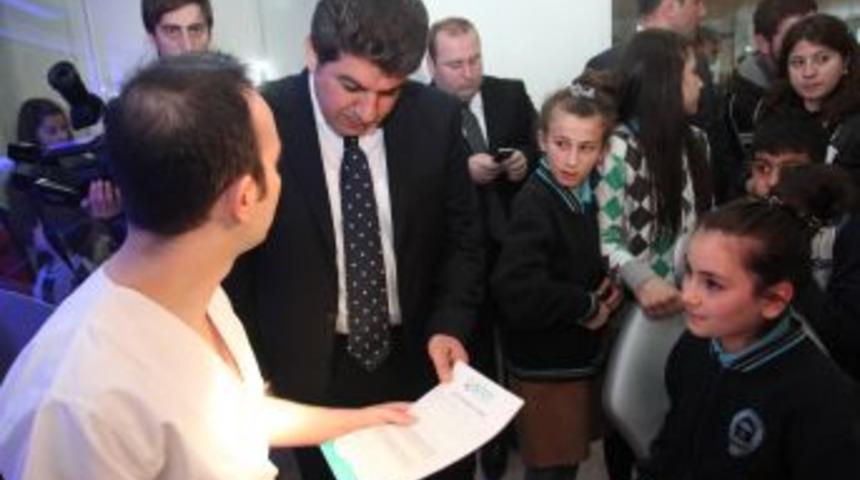 &Ouml;ğrencilere &uuml;cretsiz diş taraması