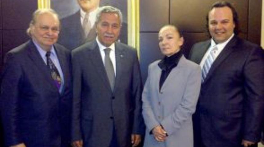 B&uuml;lent Arın&ccedil; ve FİLM-SAN Vakfı biraraya geldi