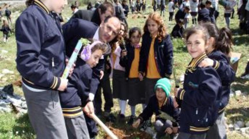 Muğla &Ouml;zel Piri Reis İlk&ouml;ğretim Okulu hatıra ormanı kuruyor