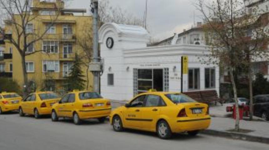 Ankara'da taksi durakları yenileniyor