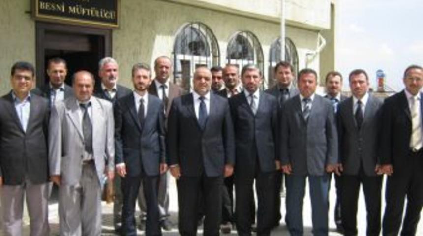 Besni'de din g&ouml;revlilerine hizmet i&ccedil;i eğitim kursu verildi