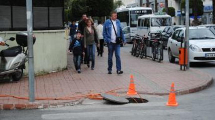 Turizmciden g&uuml;r&uuml;lt&uuml; kirliliği uyarısı