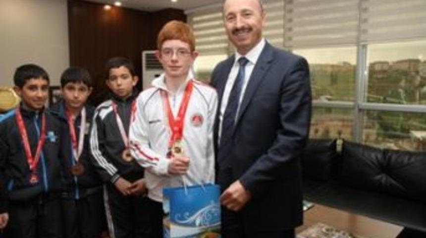 Sultangazi&rsquo;nin gururu oldu