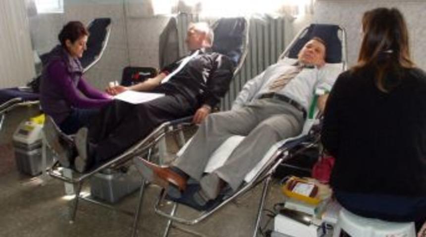 Edremit Lisesi ikinci defa kan bağışında bulundu