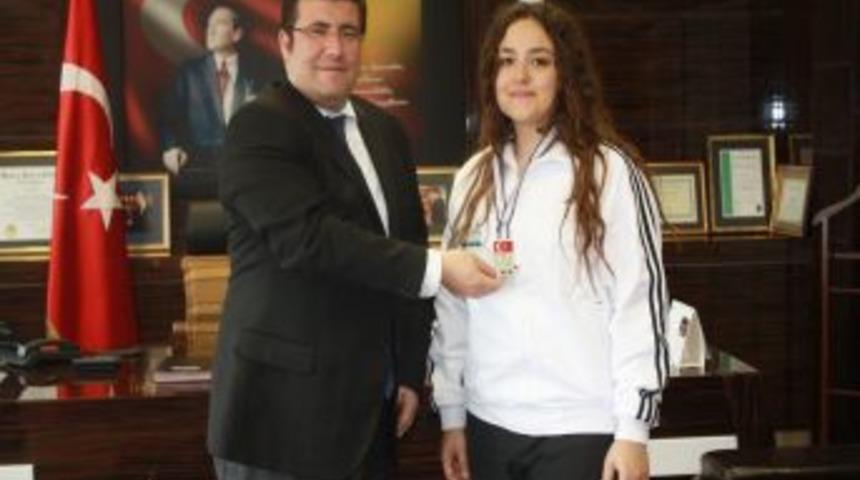 Zirve &ouml;ğrencisi judoda T&uuml;rkiye ikincisi