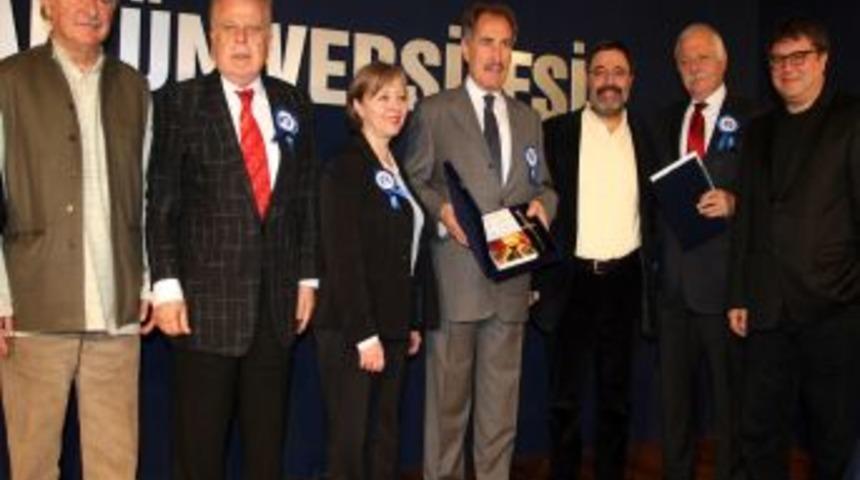 Bakan G&uuml;nay: Rant hırsını frenlemezsek, İstanbul&rsquo;a yazık olur