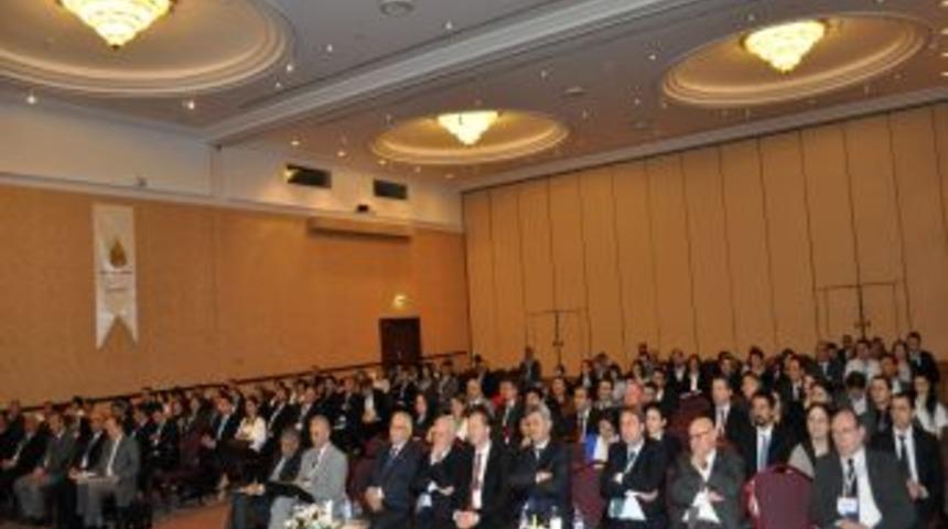 Bitkisel yağ sekt&ouml;r&uuml;n&uuml;n kalbi Adana&rsquo;da atıyor