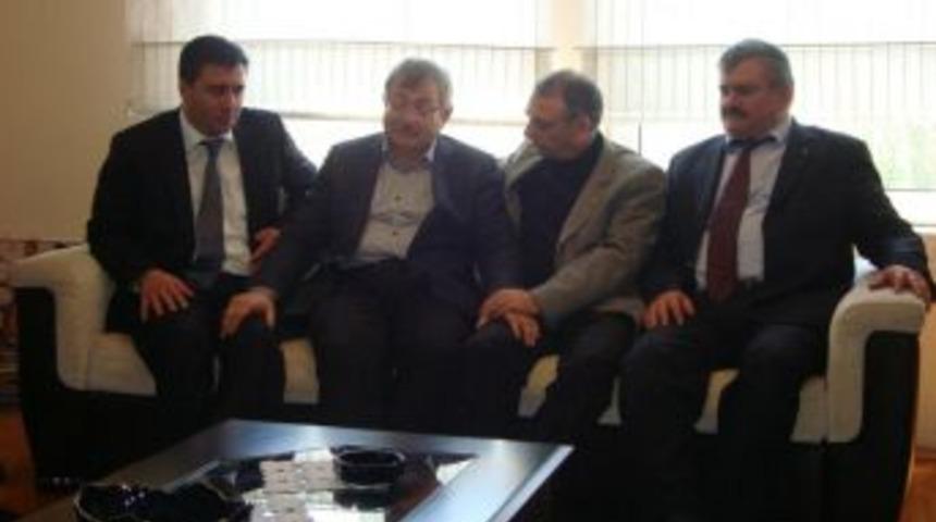 &Ccedil;aycuma Belediye Başkanına taziye  ziyareti