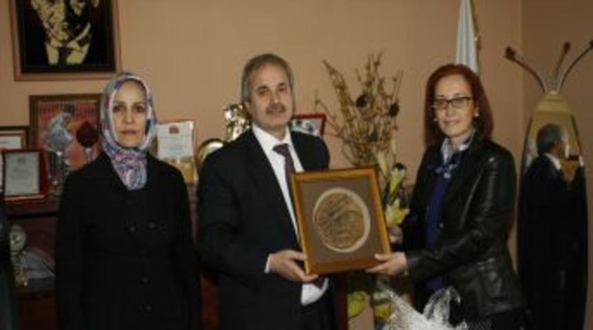 Beypazarı'nın turizm el&ccedil;ileri Kozan'a hayran kaldı