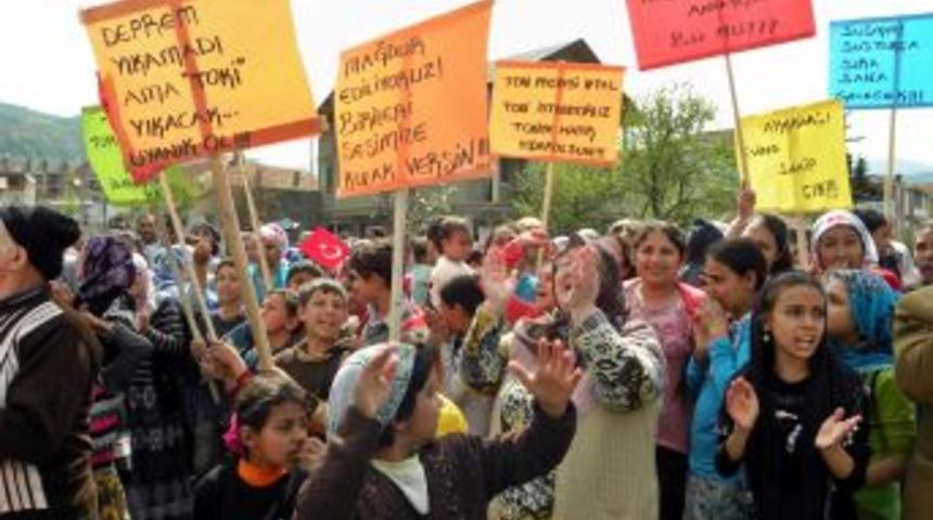 Roman vatandaşlardan kentsel d&ouml;n&uuml;ş&uuml;me tepki