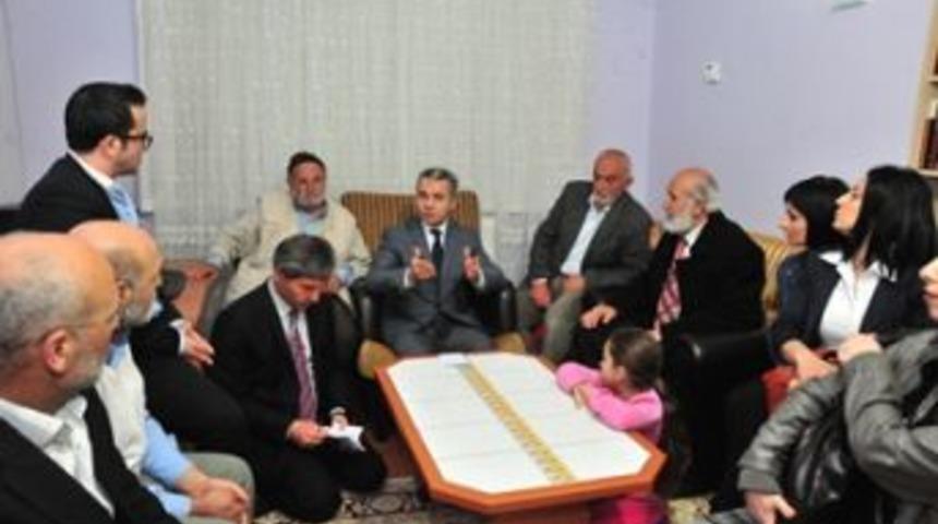 Başkan Uzun&rsquo;a &ouml;vg&uuml;ler yağdı