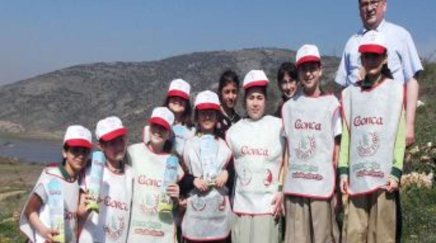Safvet Koleji, Gonca dergisi işbirliği ile fidan dikti