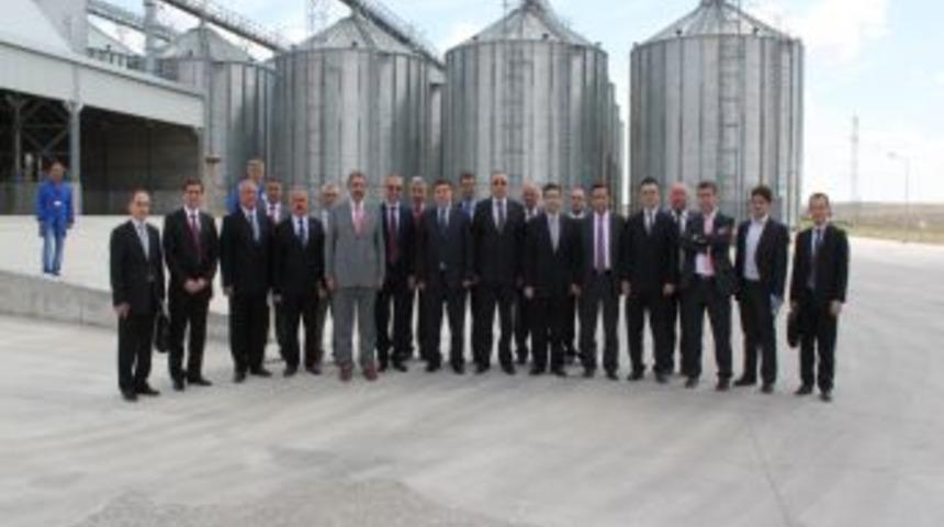 Hazine m&uuml;steşarı LİDAŞ&rsquo;ı gezdi