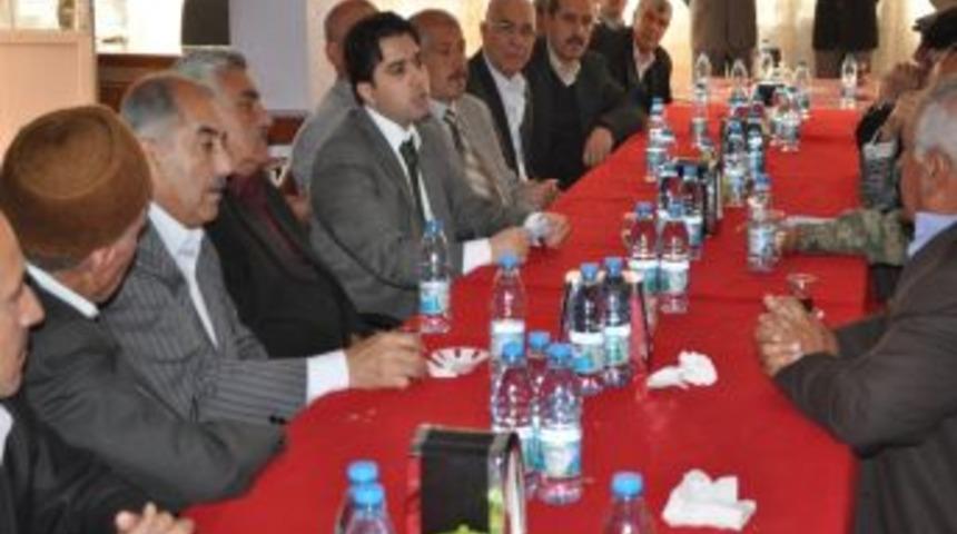 Sason Kaymakamı, kanaat &ouml;nderleriyle buluştu