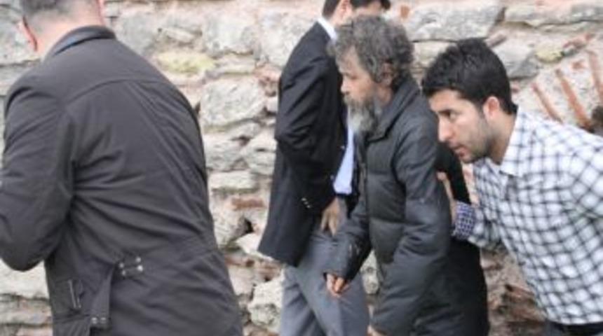 Tarihi surlarda işlenen cinayet 7 yıl sonra ortaya &ccedil;ıktı