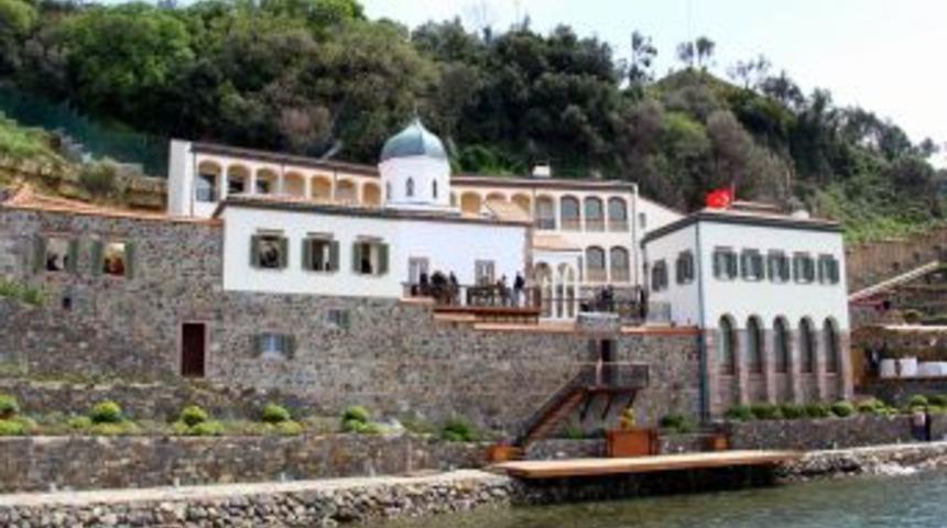 Ayışığı Manastırı T&ouml;renle A&ccedil;ıldı