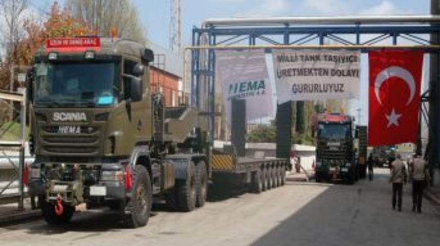İlk Yerli Tank Taşıyıcıları Savunma Sanayi M&uuml;steşarlığı'na Teslim Edildi