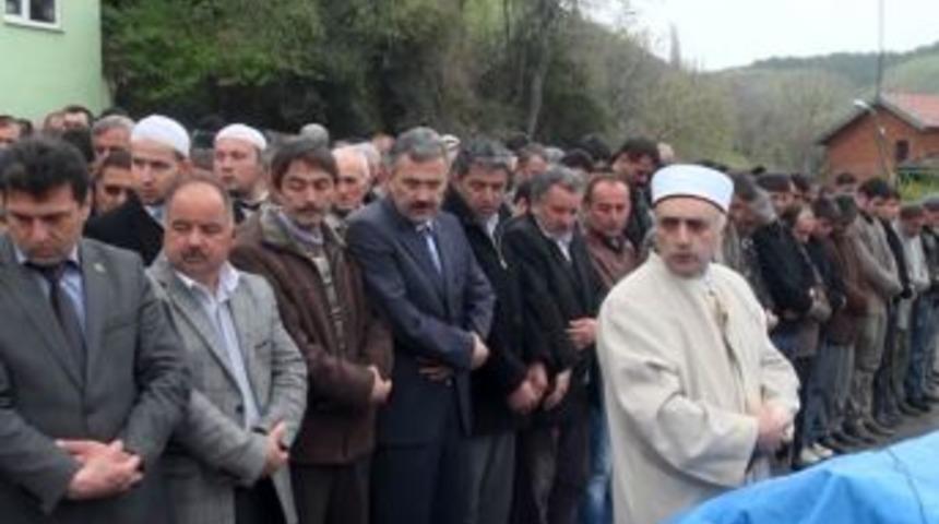 Veli Kaya da son yolculuğuna uğurlandı