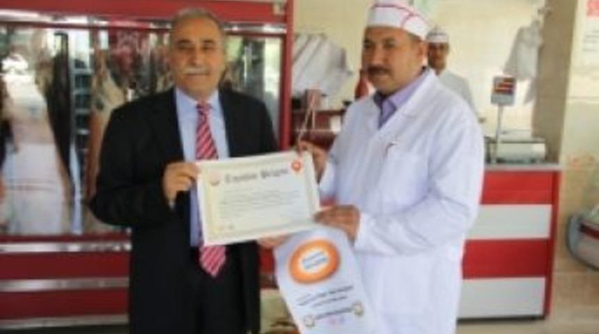 &Ouml;rnek işletmelere beyaz bayrak