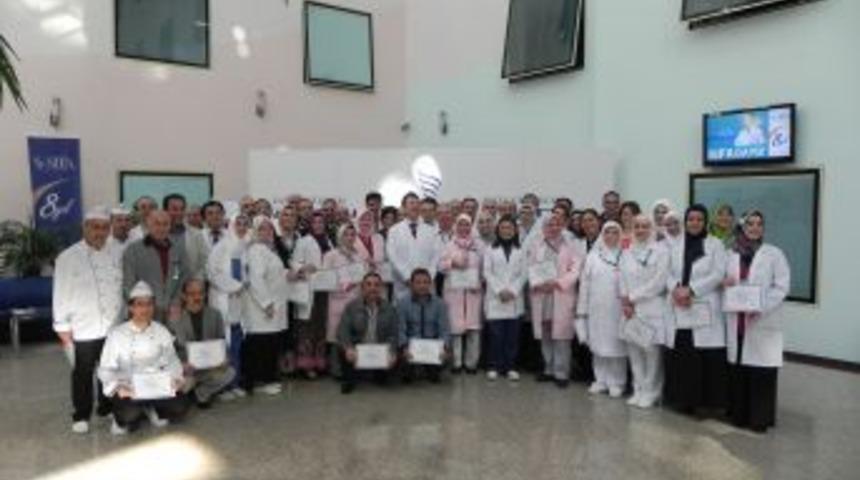 Şifa Hastanesi 8. yılında 57 personelini &ouml;d&uuml;llendirdi