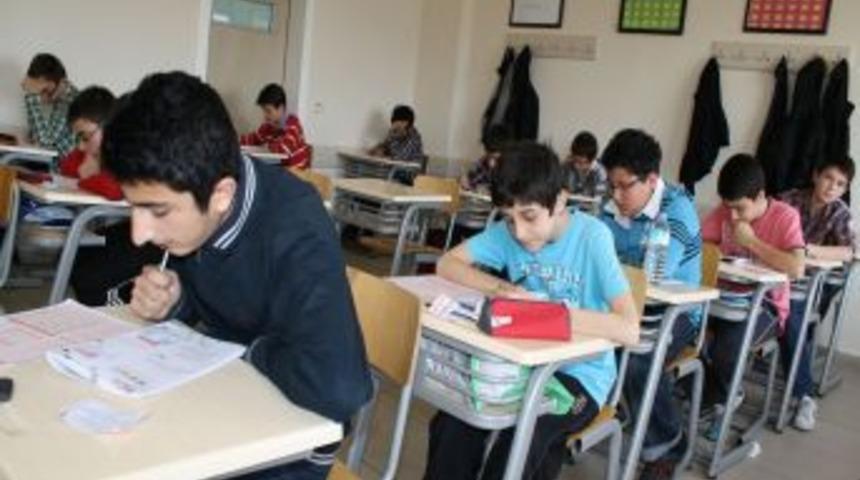 Serhat Dershanesi&rsquo;nden &ouml;ğrencilere SBS provası