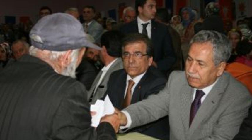 B&uuml;lent Arın&ccedil;: Milletimiz artık egemenliğe sonuna kadar sahip &ccedil;ıkıyor