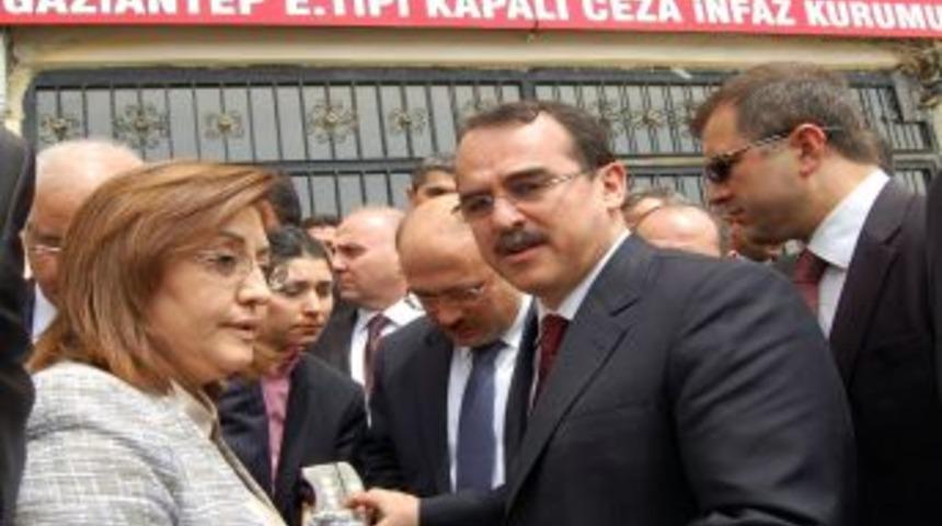 Bakan Ergin&rsquo;den Kılı&ccedil;daroğlu&rsquo;na cevap: Bırakalım herkes kendi g&ouml;revini yapsın