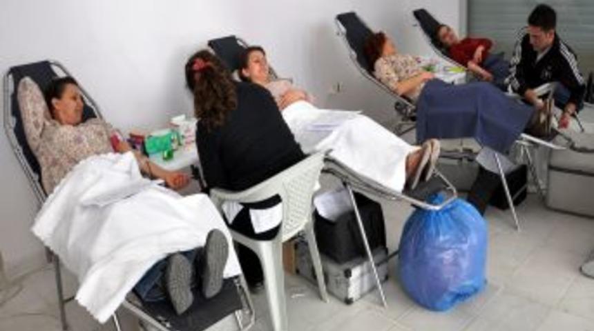 Nallıhan&rsquo;da kan bağışı kampanyası d&uuml;zenlendi