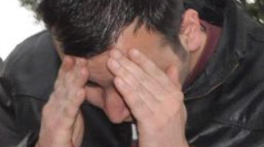 Emekli &Ouml;ğretmenin 82 Bin Tl'sini Dolandırdı