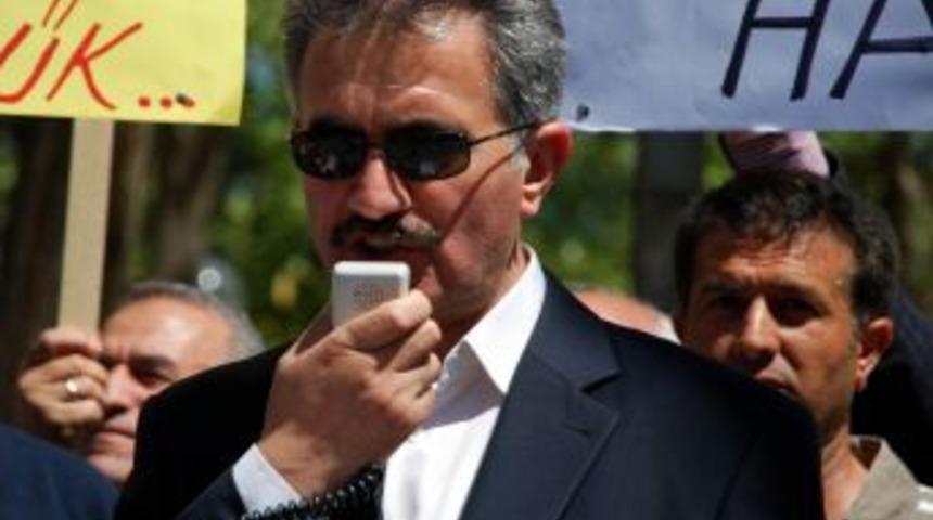 &Ouml;zg&uuml;r Eğitim-Sen'den Eğitim Sistemine Tepki