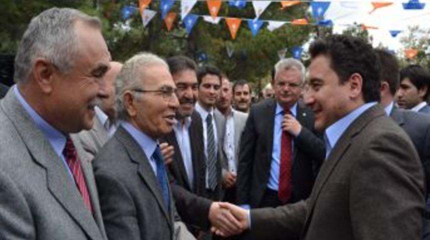 Babacan: 2002'deki T&uuml;rkiye ile 2012'deki T&uuml;rkiye arasında b&uuml;y&uuml;k fark var