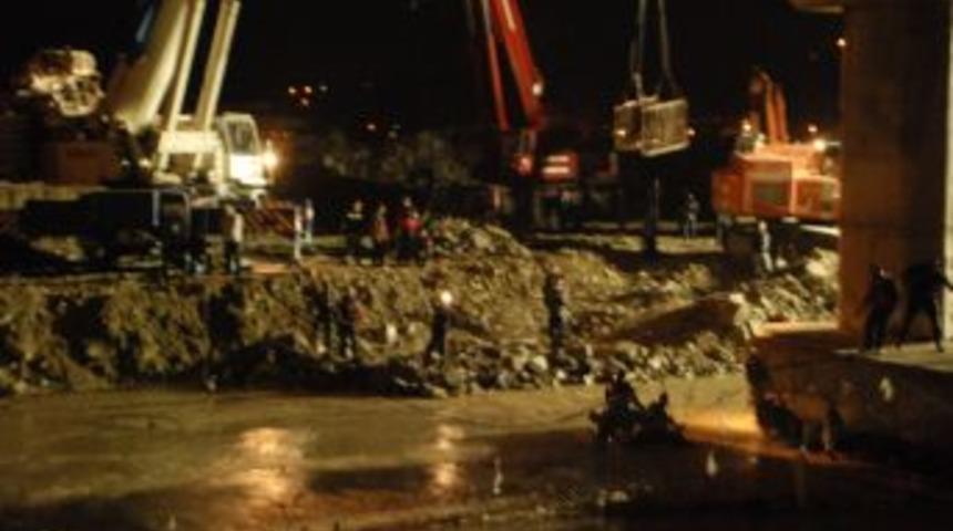 &Ccedil;aycuma'da demir &ccedil;ubuklarla yapılan aramalar sonu&ccedil; vermedi