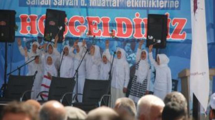 Adıyaman'da peygamber sevdalıları sahabe t&uuml;rbesinde buluştu
