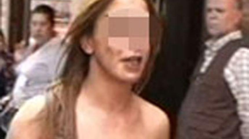 Evi yanan travesti ortalığı birbirine kattı