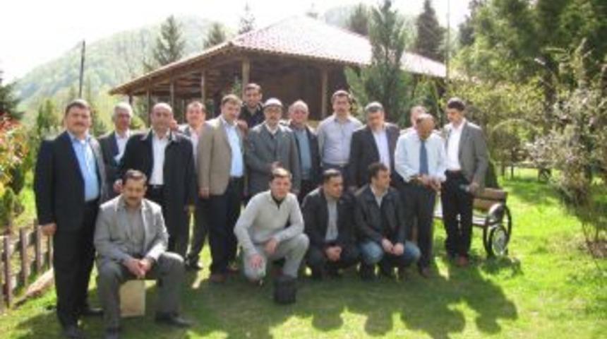 &Uuml;nye İşadamları Derneği'nden İkizce'deki &uuml;yelere ziyaret