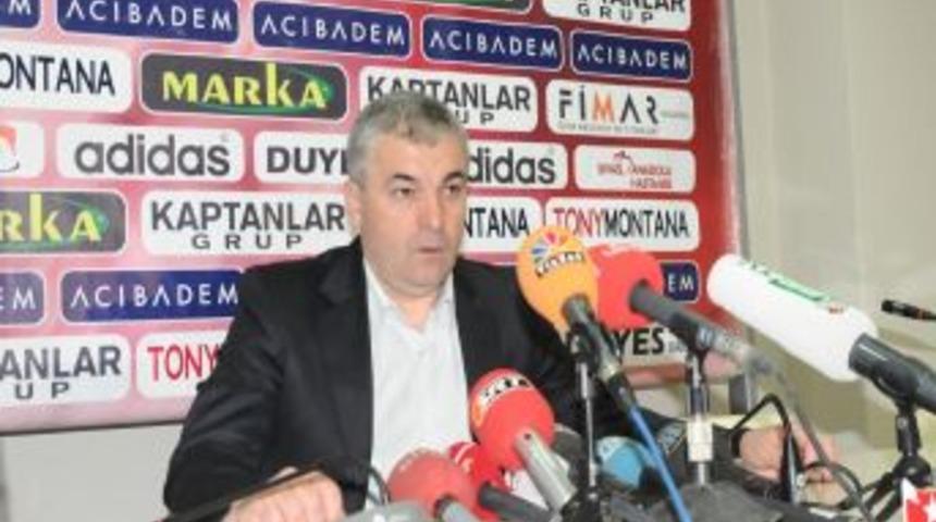 Sivasspor Teknik Direkt&ouml;r&uuml; &Ccedil;alımbay: Hak ettiğimiz bir galibiyet aldık