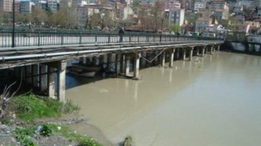 Alaplı Eski K&ouml;pr&uuml;s&uuml; Tehlikede mi