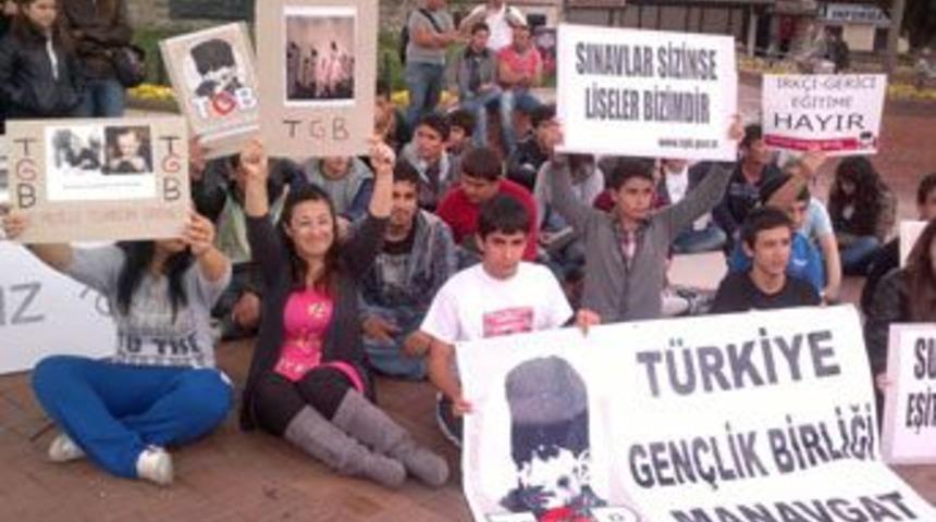 Eğitime irmik helvalı eleştiri