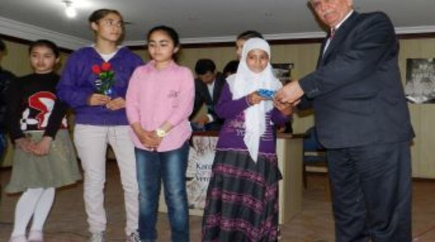 Derik&rsquo;te Kutlu Doğum coşkusu