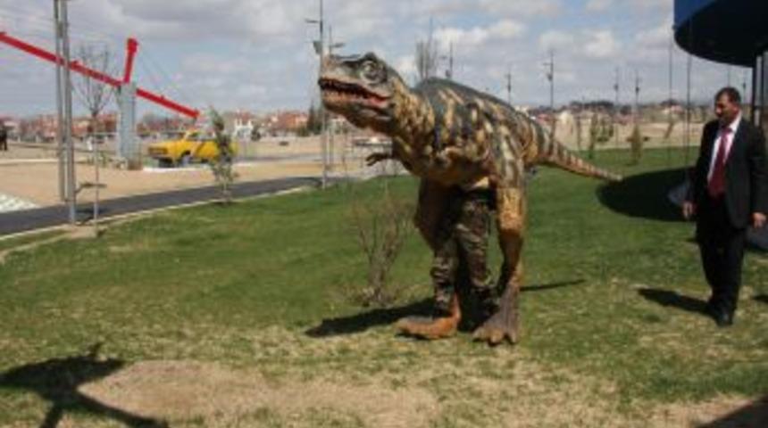 Dinozorlar Eskişehir&rsquo;e geldi
