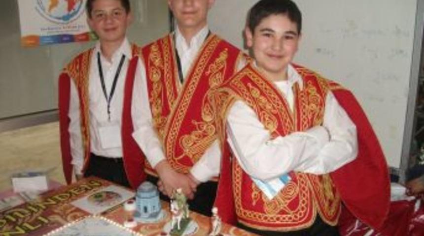 Ahi Koleji, 8. Ulusal İlk&ouml;ğretim Sosyal Bilimler Olimpiyatı'na damgasını vurdu