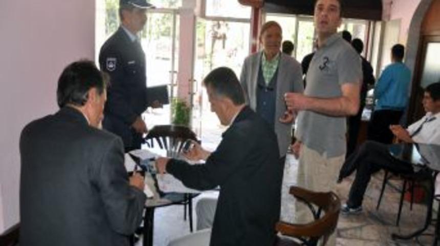 Fethiye'de okul &ccedil;evresinde bulunan d&ouml;nerciler denetlendi