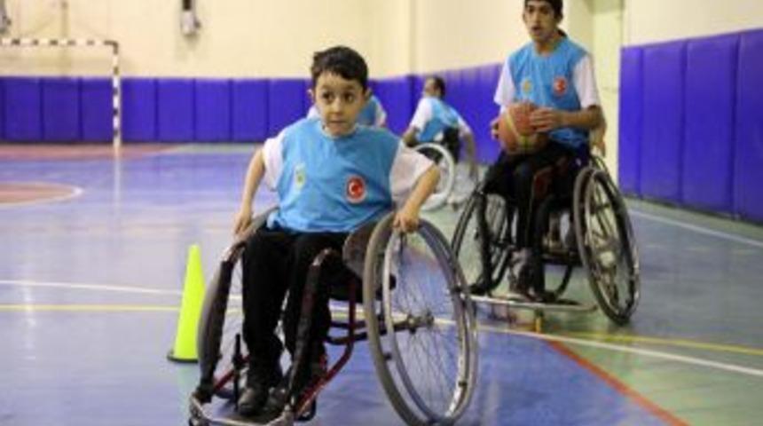 Yenimahalle Yıldızlarını Arıyor